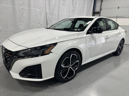 2024 Nissan Altima SR FWD