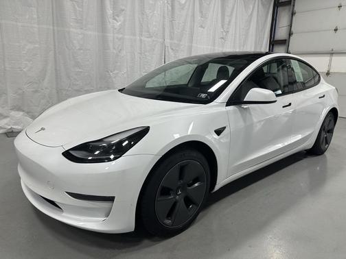 2023 Tesla Model 3 Standard Range