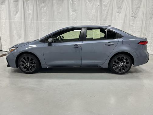 2025 Toyota Corolla Hybrid SE