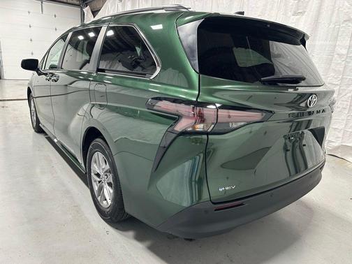 Cypress 2026 Toyota Sienna XLE