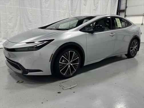 2024 Toyota Prius XLE
