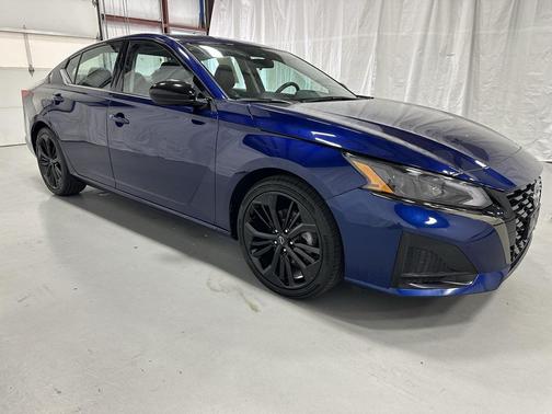 2024 Nissan Altima SR FWD