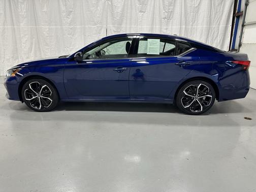 2024 Nissan Altima SR FWD