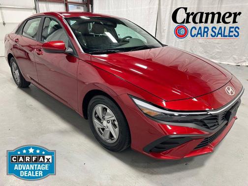 Ultimate Red 2025 Hyundai ELANTRA SE