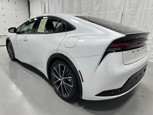 2025 Toyota Prius XLE