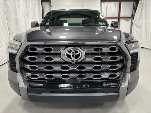 2025 Toyota Tundra Platinum