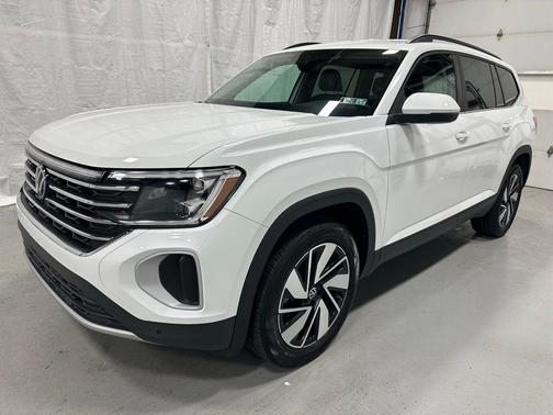 2025 Volkswagen Atlas 2.0T SE w/Technology 4MOTION