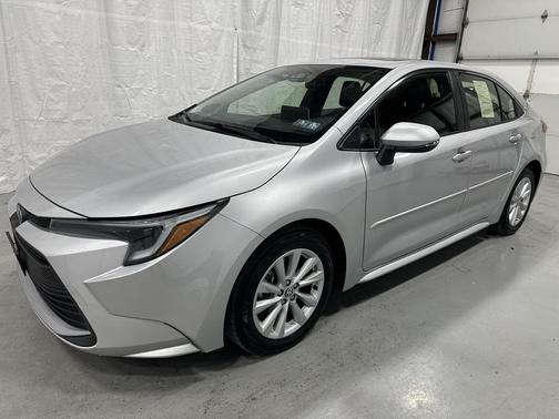 2025 Toyota Corolla Hybrid XLE