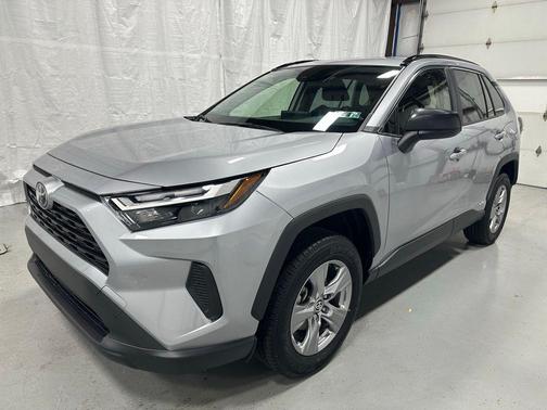 2025 Toyota RAV4 Hybrid LE