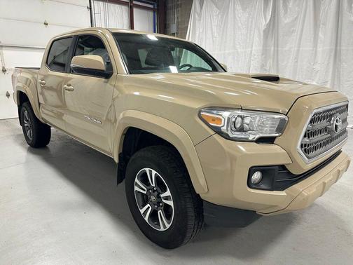 2016 Toyota Tacoma TRD Sport