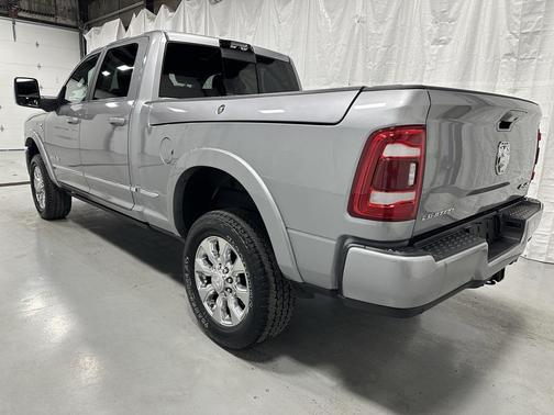 2024 RAM 2500 Limited Crew Cab 4x4 6'4' Box