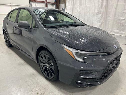 2025 Toyota Corolla Hybrid SE