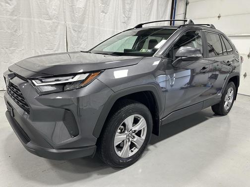 2025 Toyota RAV4 Hybrid XLE