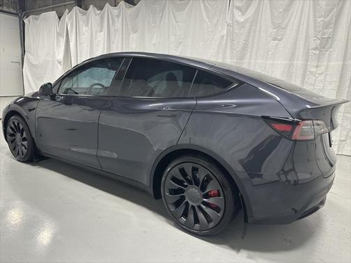 2024 Tesla Model Y Performance Dual Motor All-Wheel Drive