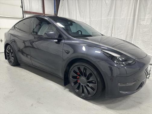 2024 Tesla Model Y Performance Dual Motor All-Wheel Drive