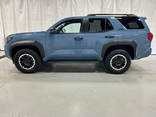 2025 Toyota 4Runner TRD Off Road