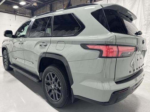 2025 Toyota Sequoia Platinum