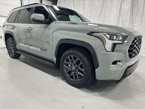 2025 Toyota Sequoia Platinum