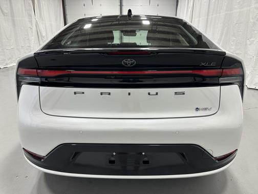 2024 Toyota Prius XLE