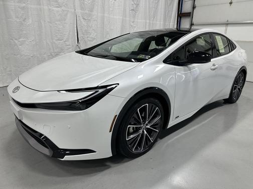 2024 Toyota Prius XLE