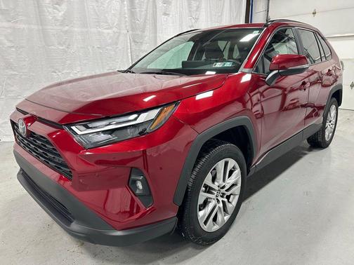 2025 Toyota RAV4 XLE Premium