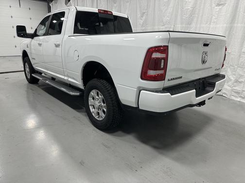 2024 RAM 2500 Laramie Crew Cab 4x4 6'4' Box