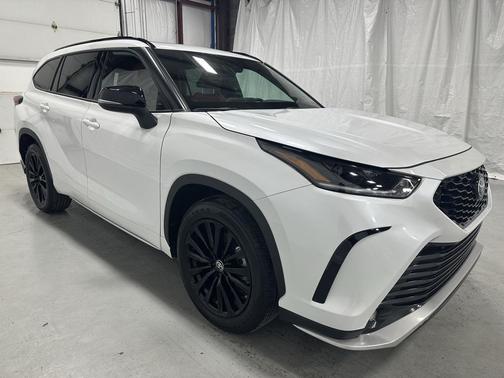 2025 Toyota Highlander XSE