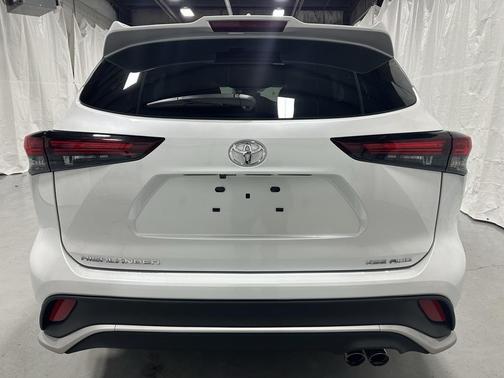 2025 Toyota Highlander XSE