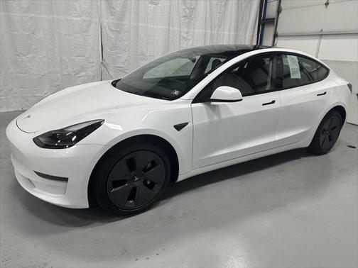 2023 Tesla Model 3 Standard Range