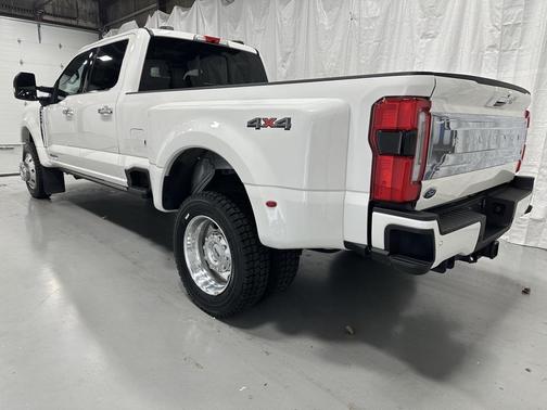 2023 Ford F-450 Platinum