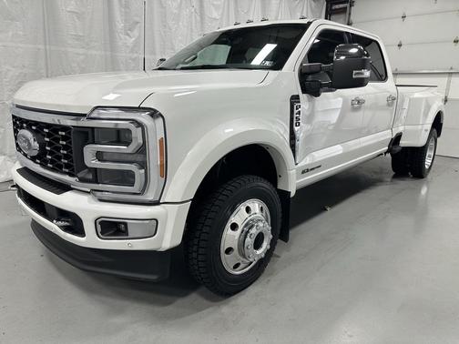 2023 Ford F-450 Platinum