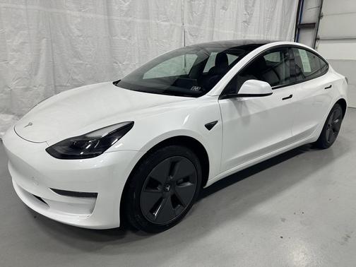 2023 Tesla Model 3 Standard Range