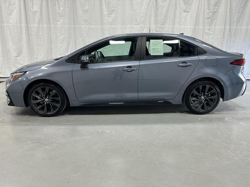 2025 Toyota Corolla XSE