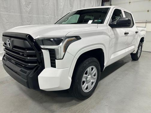 Ice Cap 2025 Toyota Tundra SR