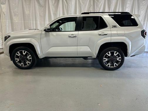 Wind Chill Pearl 2025 Toyota 4Runner TRD Sport