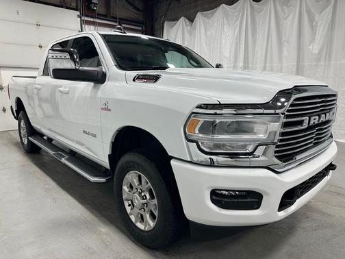 2024 RAM 2500 Laramie Crew Cab 4x4 6'4' Box