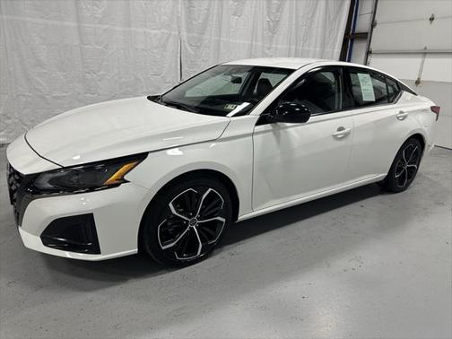 2024 Nissan Altima SR FWD