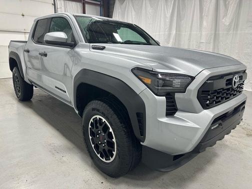 2025 Toyota Tacoma Hybrid TRD Off Road