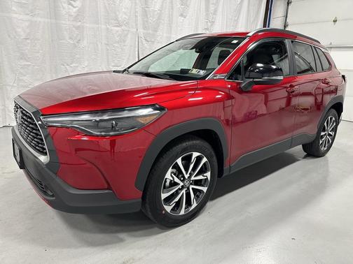 2025 Toyota Corolla Cross XLE