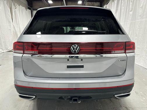 2025 Volkswagen Atlas 2.0T SE w/Technology 4MOTION