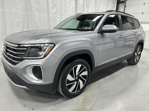 2025 Volkswagen Atlas 2.0T SE w/Technology 4MOTION