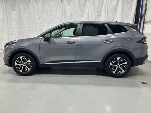 Everlasting Silver 2023 Kia Sportage EX