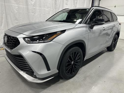 2025 Toyota Highlander XSE