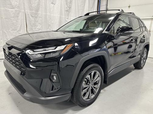 2025 Toyota RAV4 Hybrid XLE Premium