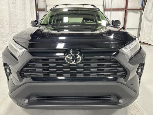 2025 Toyota RAV4 Hybrid XLE Premium