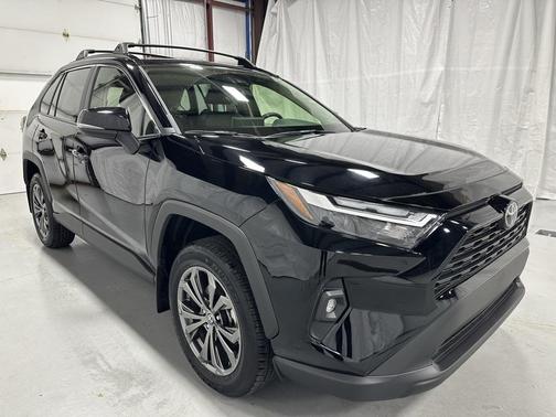 2025 Toyota RAV4 Hybrid XLE Premium