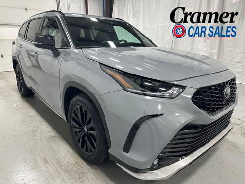 Cement 2025 Toyota Highlander XSE