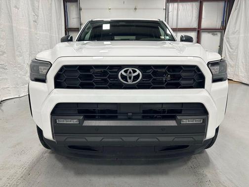 2025 Toyota 4Runner TRD Off Road