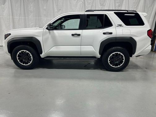2025 Toyota 4Runner TRD Off Road