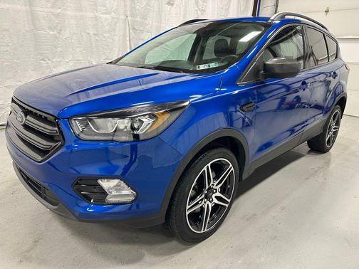 Lightning Blue Metallic 2019 Ford Escape SEL